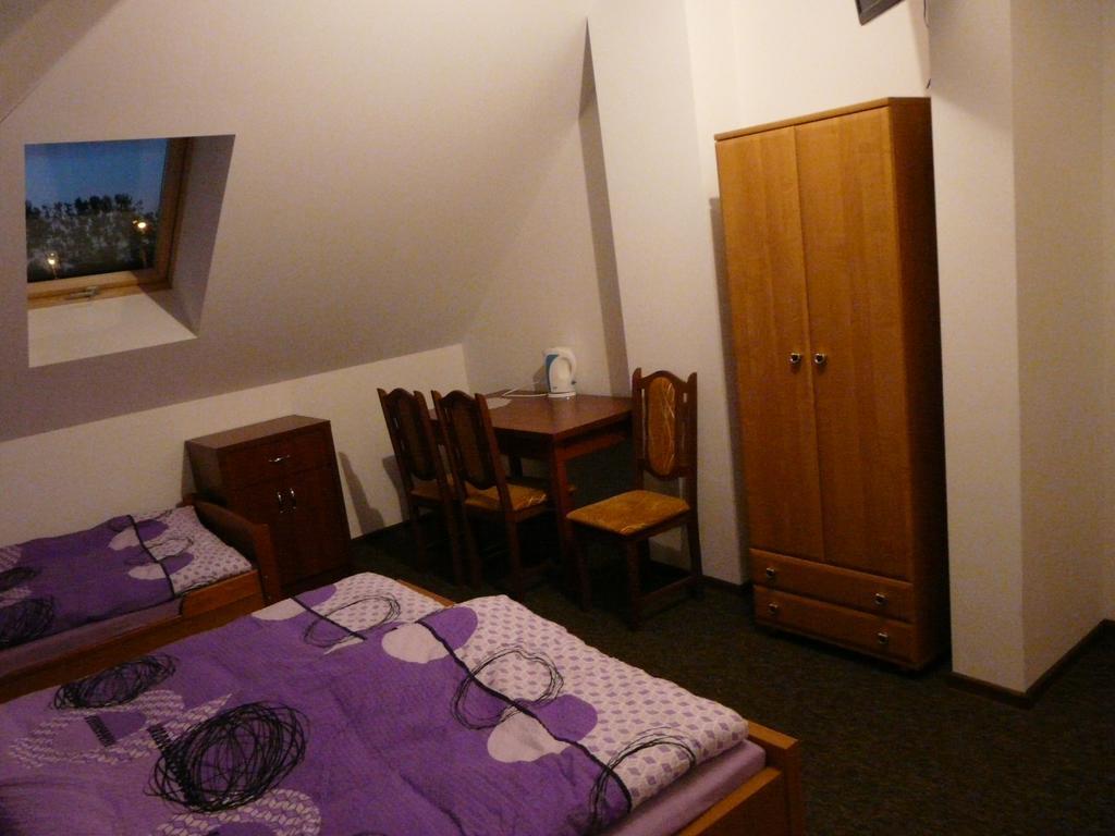 Noclegi Darex Pyrzowice ภายนอก รูปภาพ
