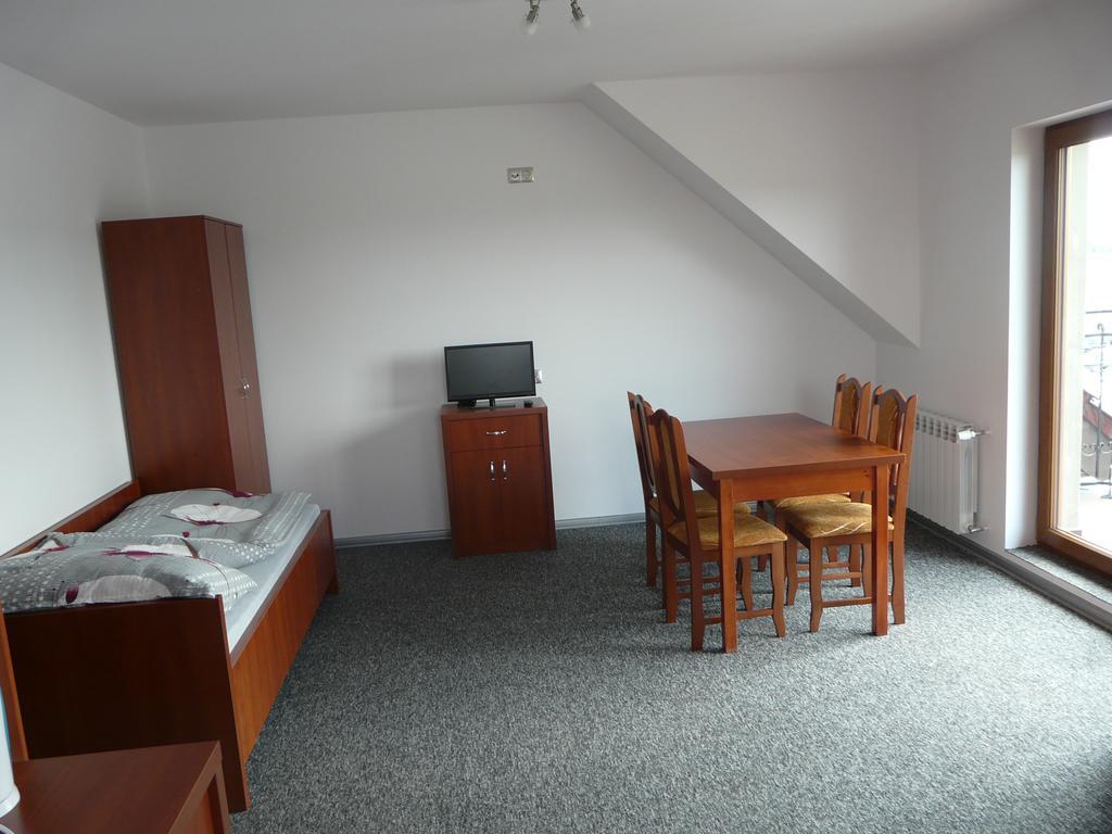 Noclegi Darex Pyrzowice ภายนอก รูปภาพ